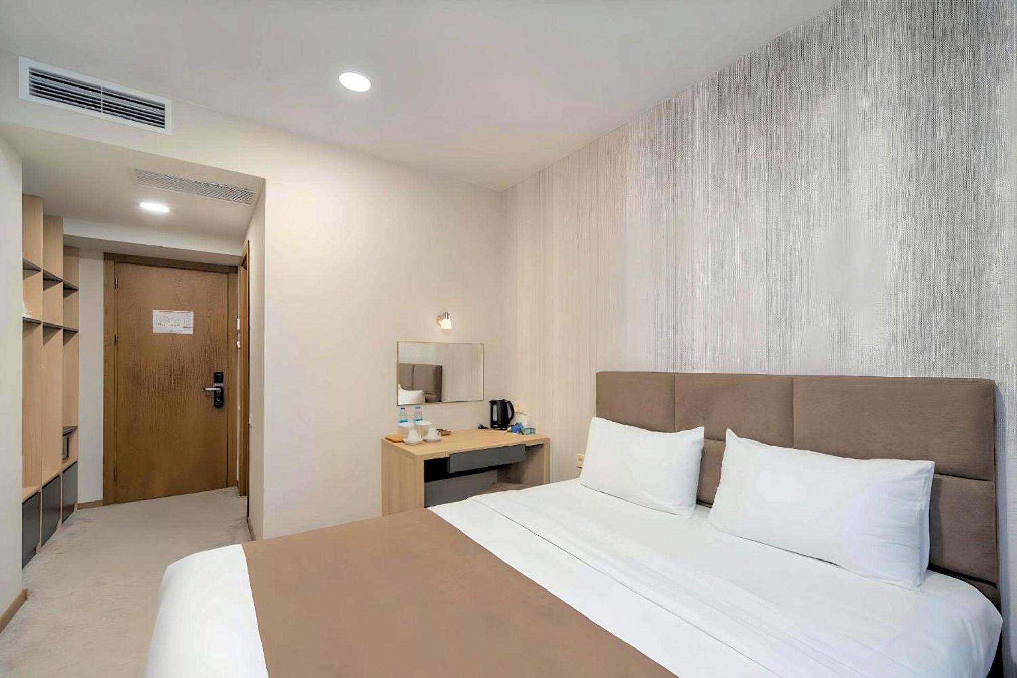 Brooch Boutique Hotel ティビリシ エクステリア 写真